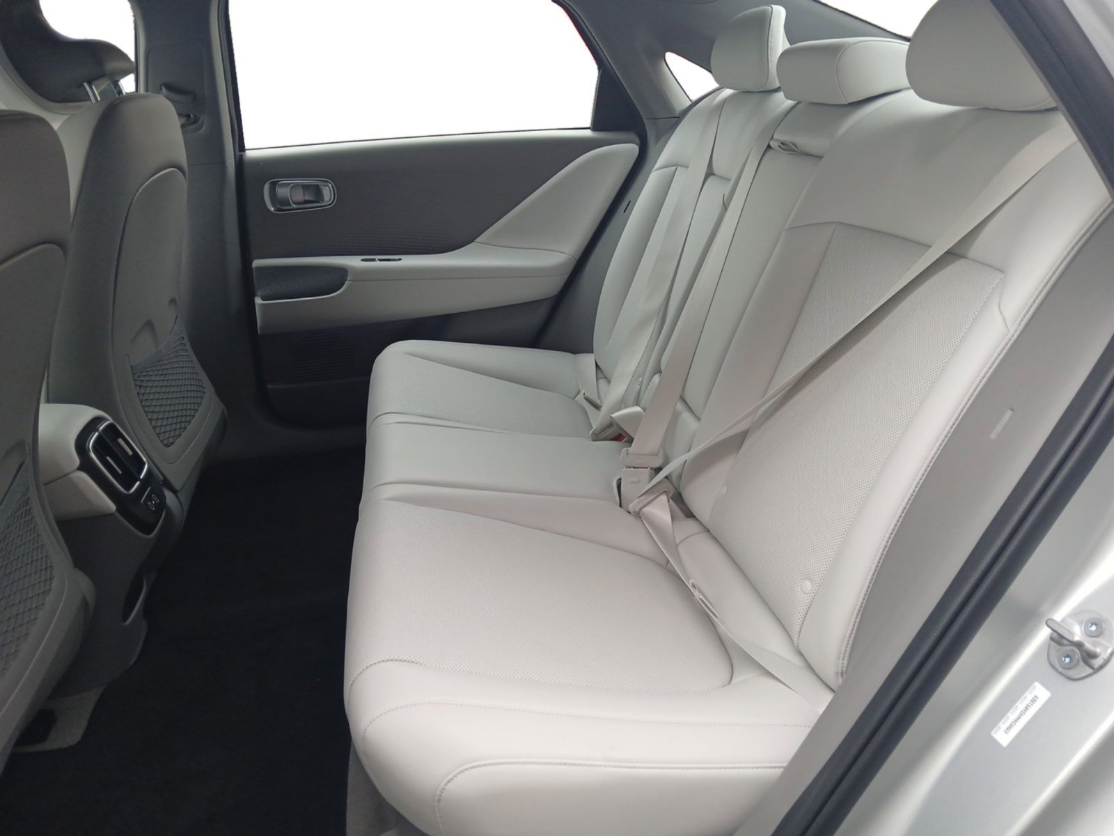 Used 2025 Hyundai Ioniq 6 SEL image 13