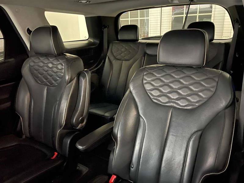 Used 2021 Hyundai Palisade Limited FWD image 17