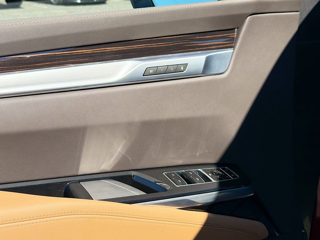 New 2026 Cadillac Escalade Luxury w/ Touring Package AWD/4WD image 18