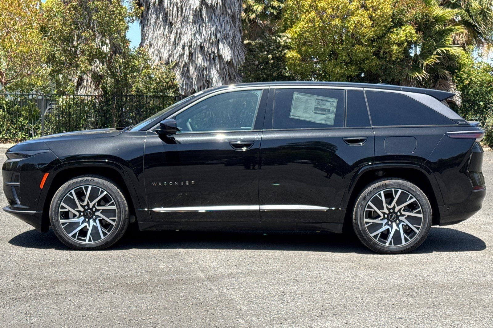 New 2025 Jeep Wagoneer S Limited AWD/4WD image 6