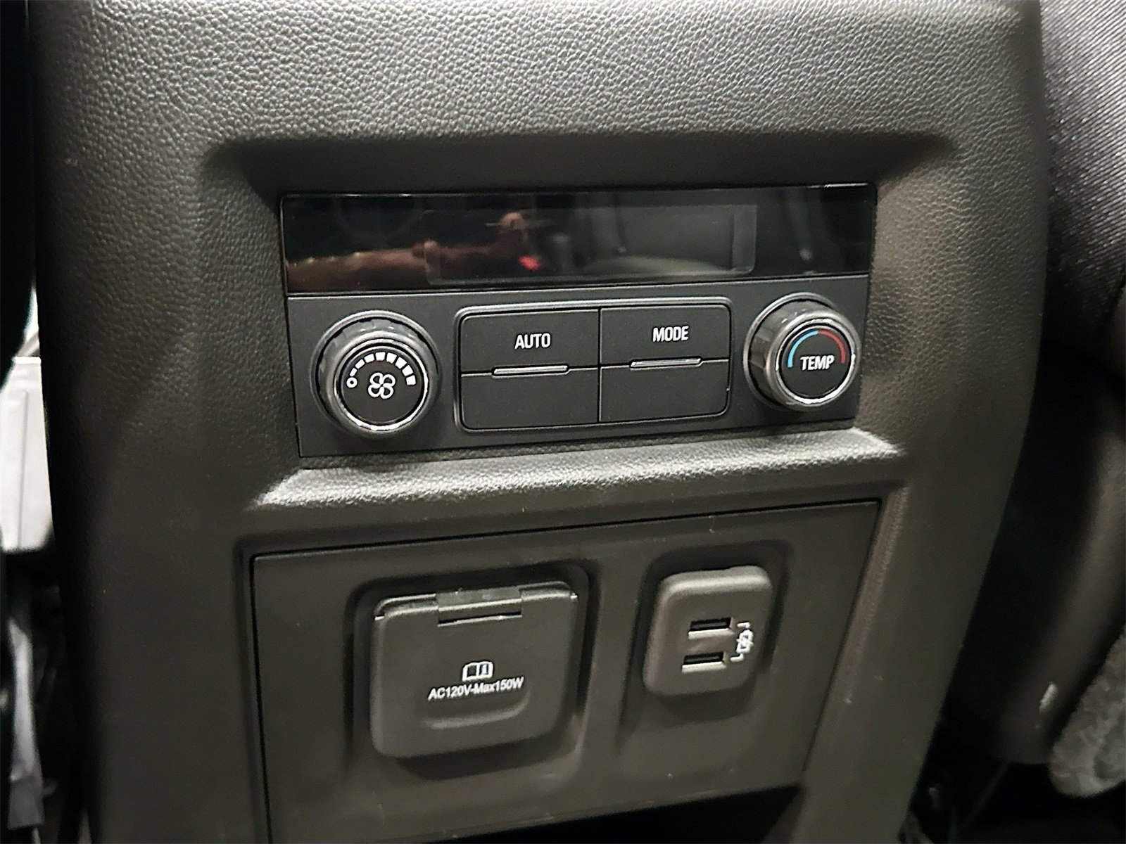 Used 2023 Chevrolet Traverse RS w/ LPO, Floor Liner Package image 28