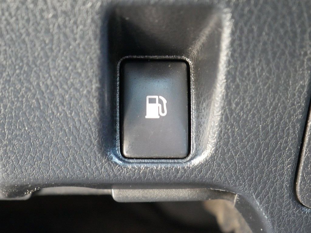 Used 2016 Toyota Highlander Plus AWD/4WD image 27