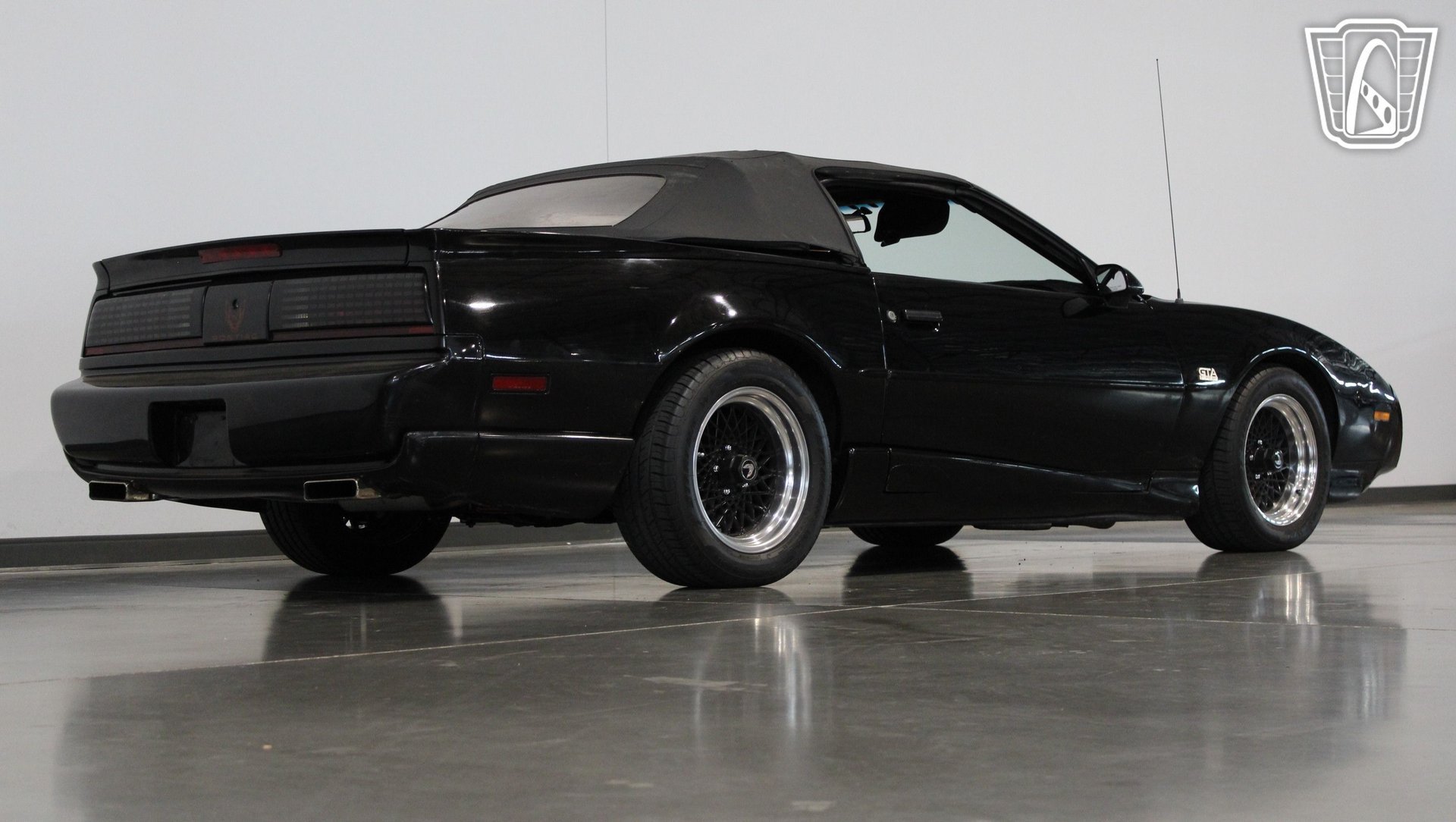 Used 1992 Pontiac Firebird Convertible RWD image 33