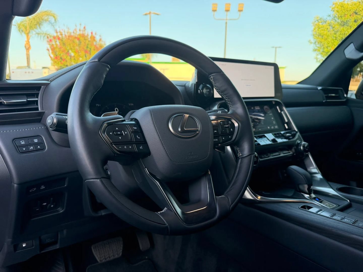 Used 2026 Lexus LX 700h Luxury w/ Accessory Package (Z1) AWD/4WD image 11