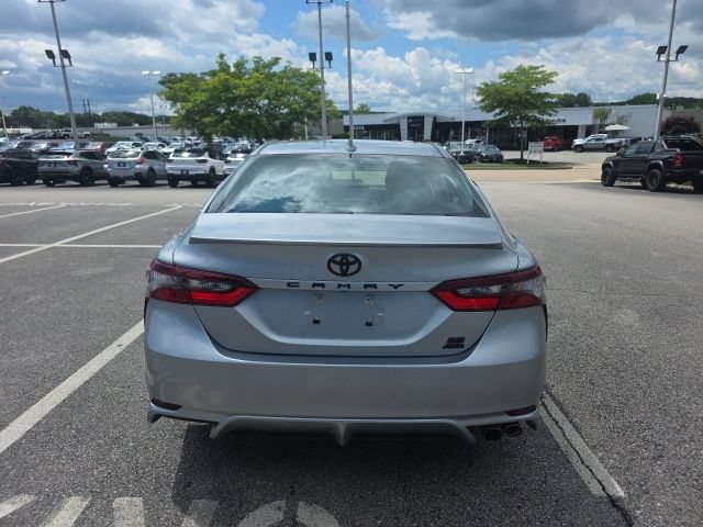 Used 2024 Toyota Camry SE AWD/4WD image 4