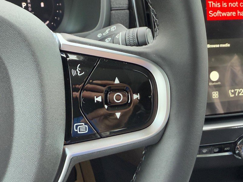 New 2026 Volvo XC90 B6 Plus w/ Protection Package Premier AWD/4WD image 12