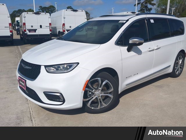New 2026 Chrysler Pacifica Pinnacle