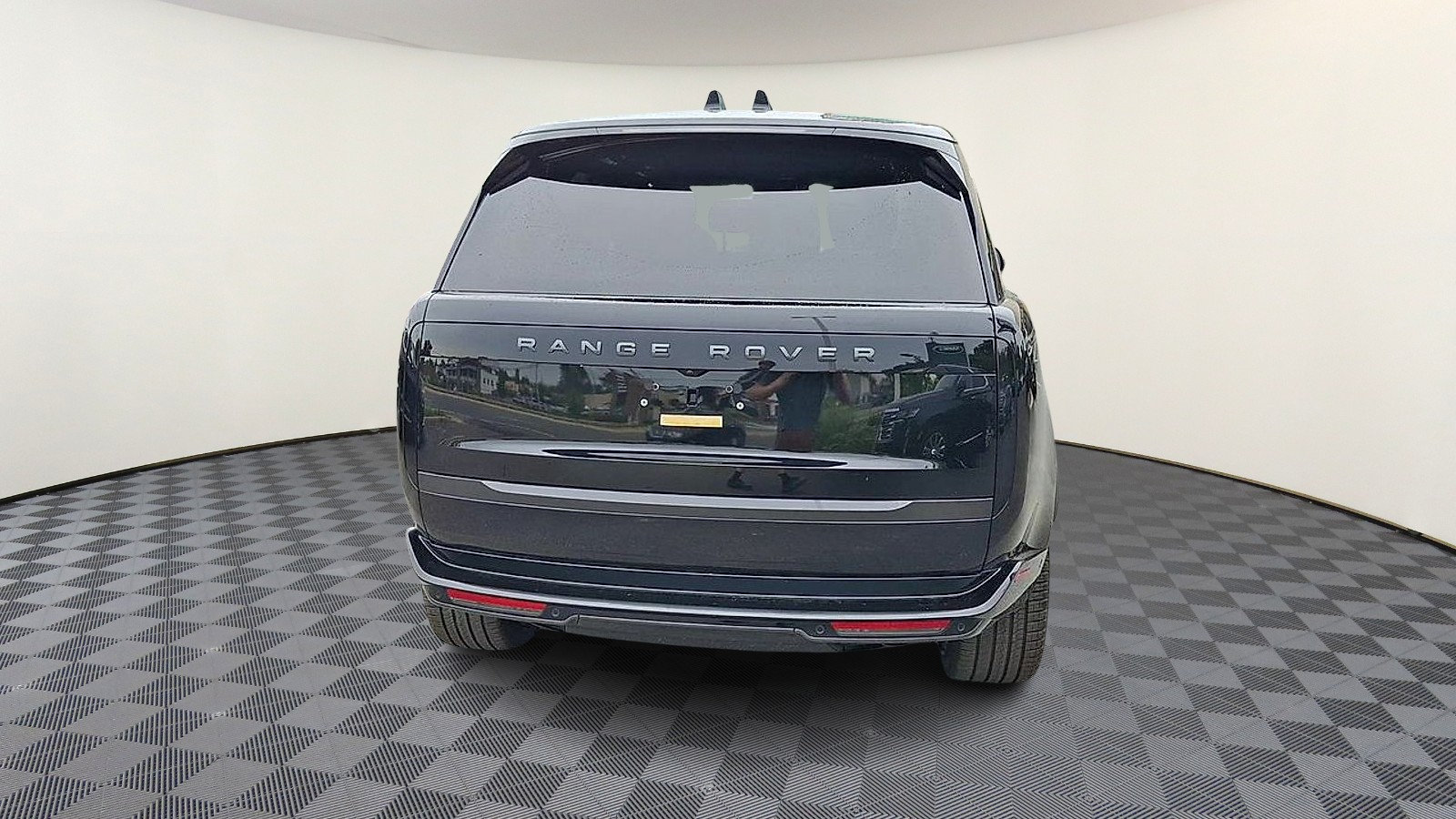 Certified 2025 Land Rover Range Rover SE AWD/4WD image 7