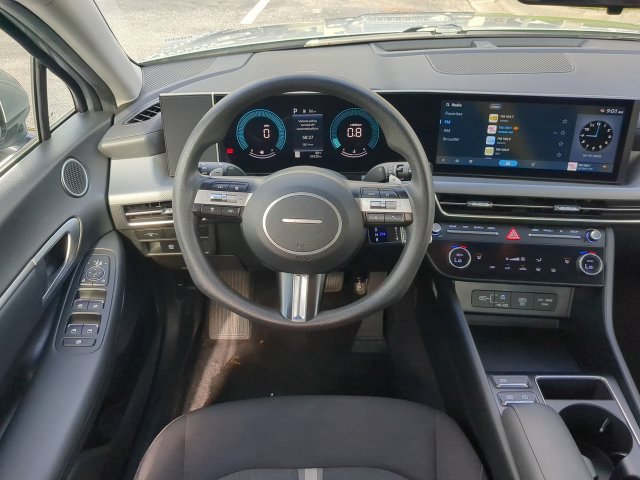 Used 2025 Hyundai Sonata SEL FWD image 17