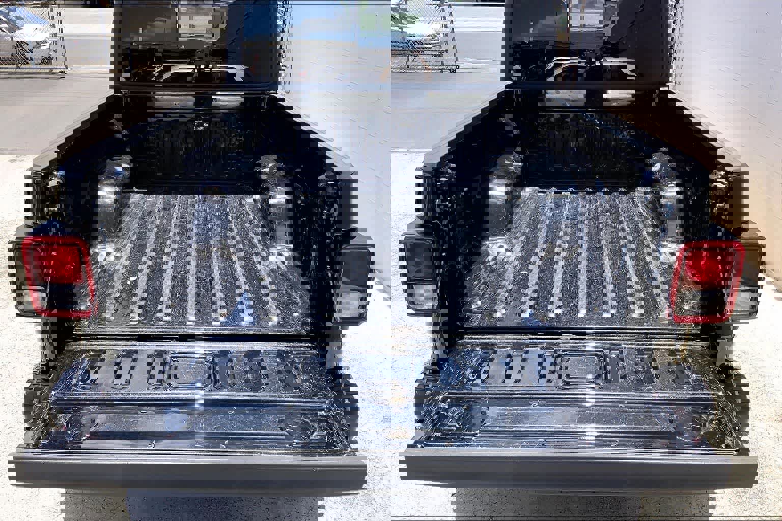 Used 2021 Jeep Gladiator Rubicon AWD/4WD image 19