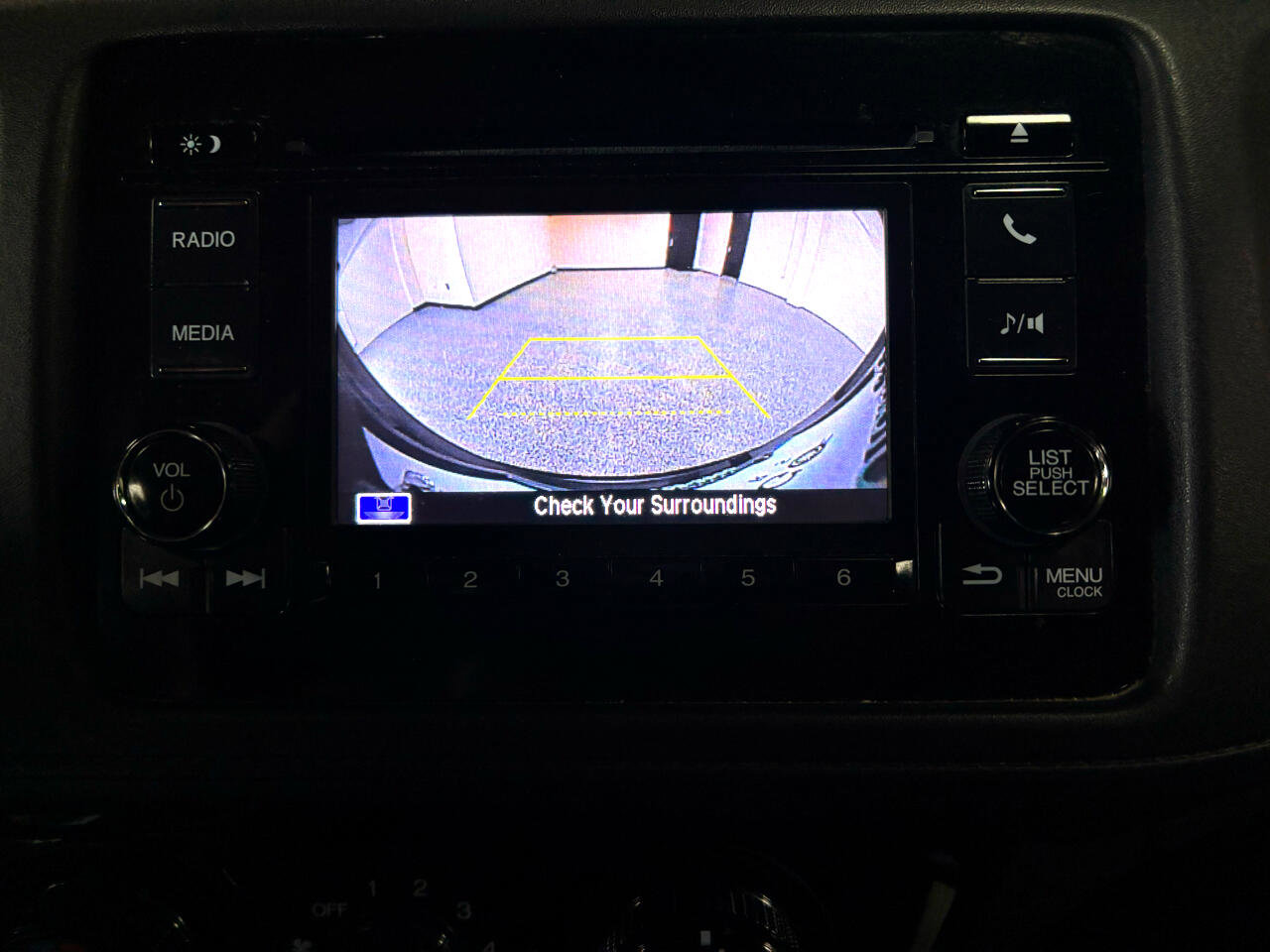 Used 2022 Honda HR-V LX image 16