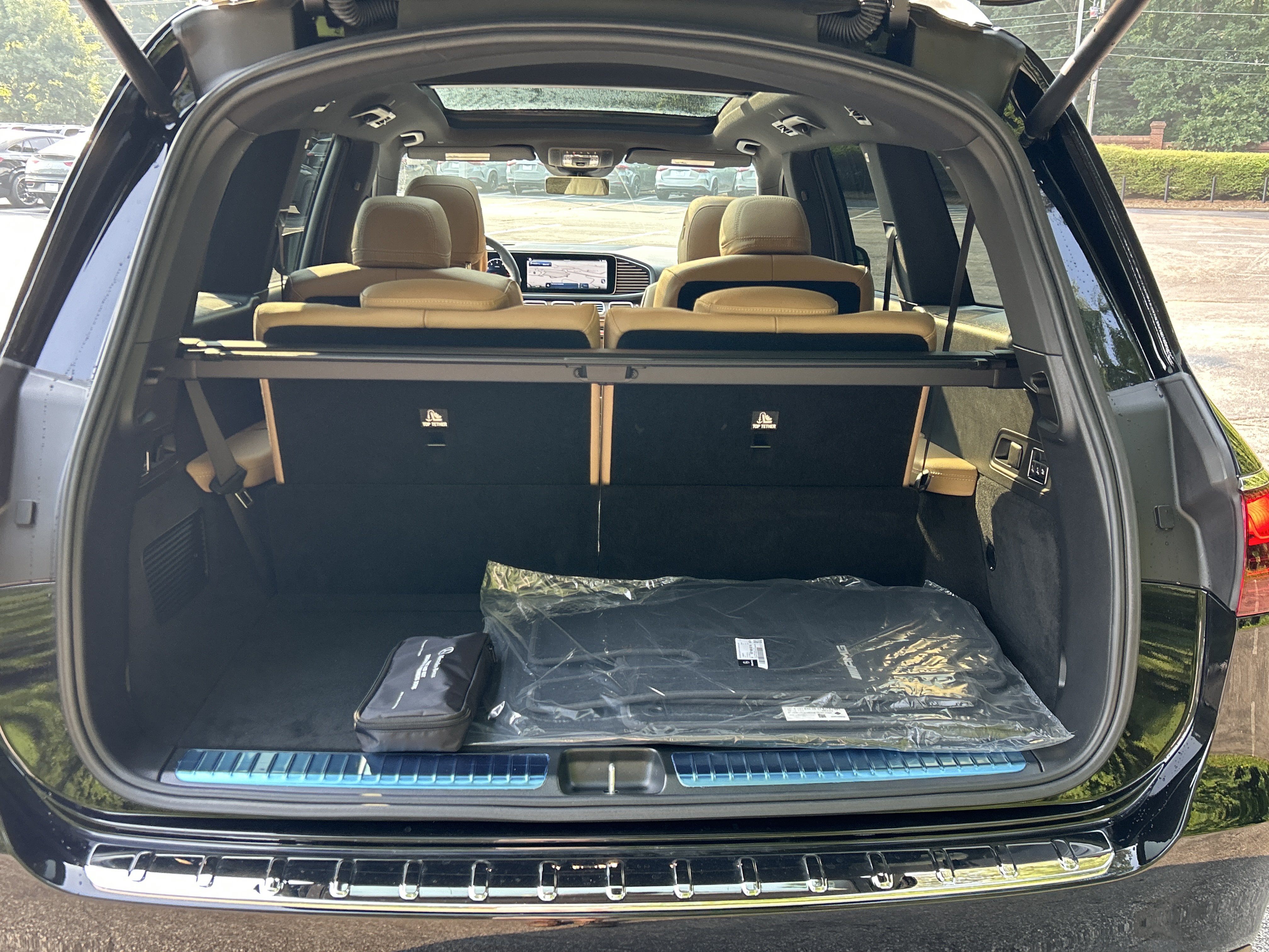 New 2026 Mercedes-Benz GLS 580 4MATIC image 9