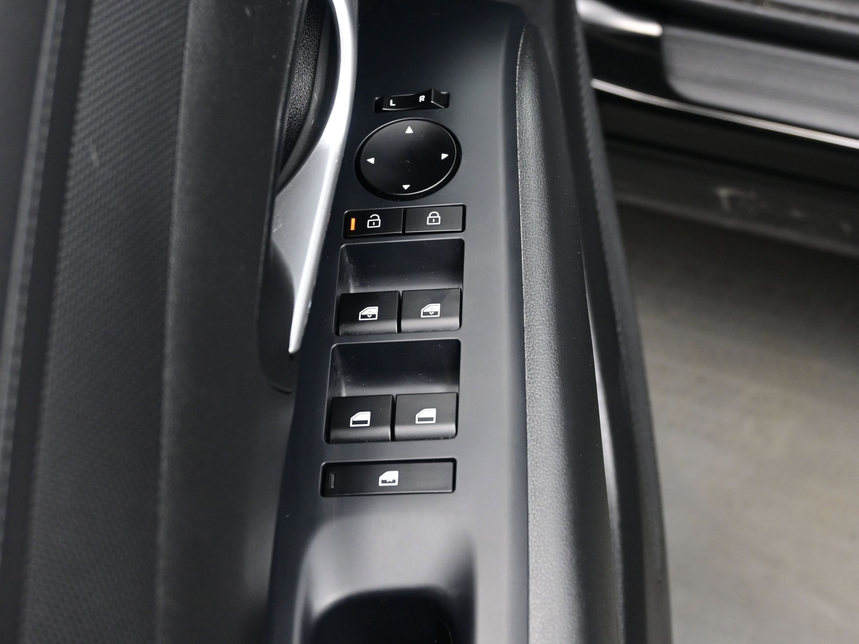 Certified 2025 Hyundai Tucson SEL image 10