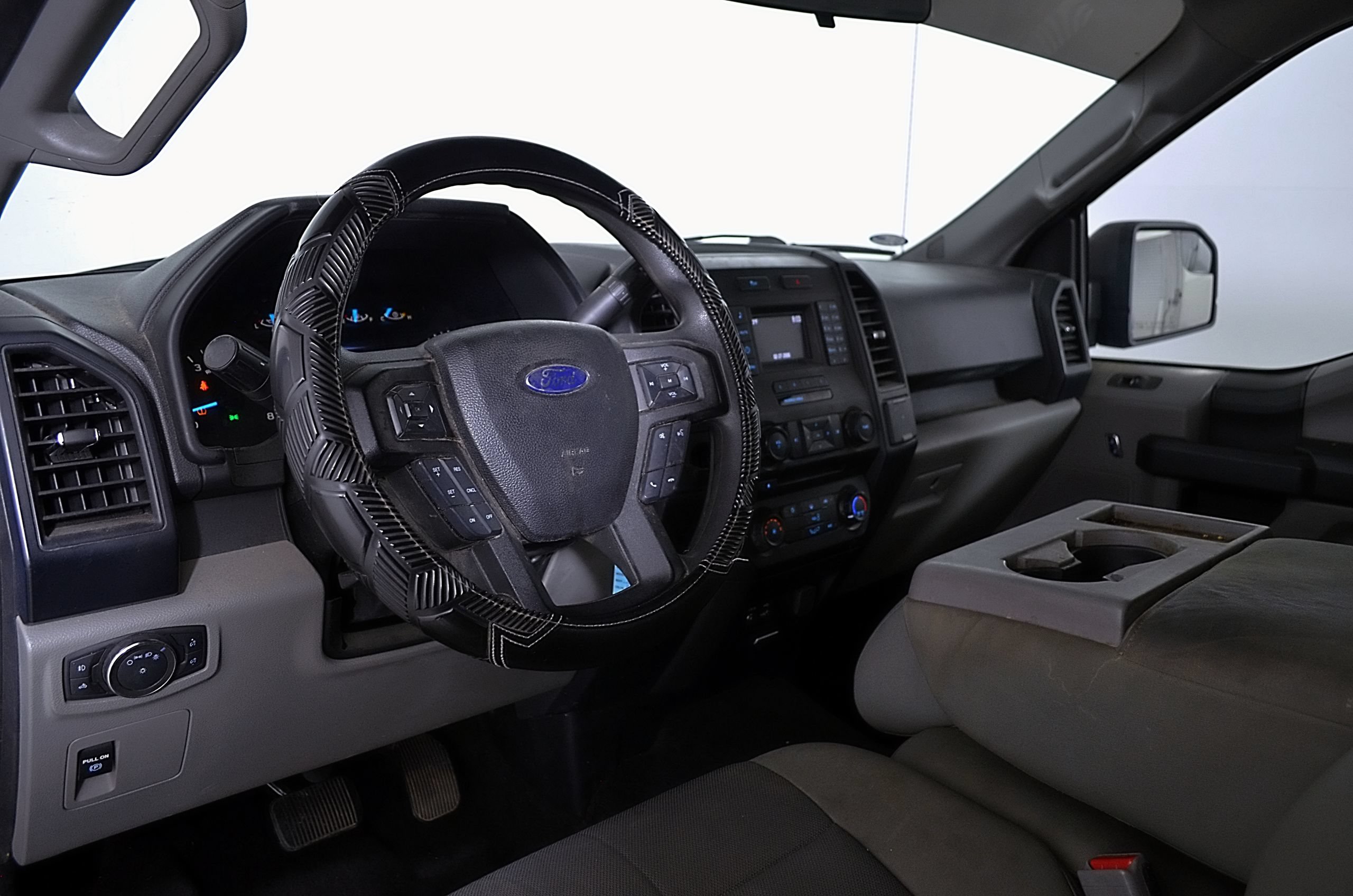 Used 2015 Ford F150 XL w/ Equipment Group 101A Mid RWD image 12