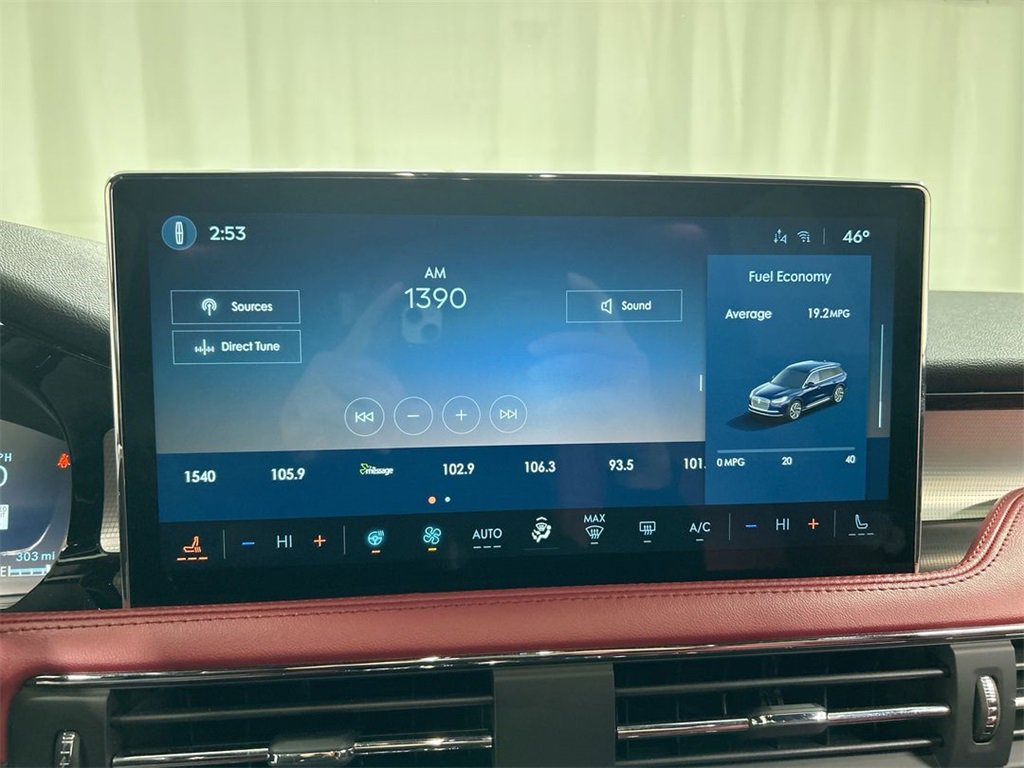 Used 2023 Lincoln Corsair Reserve w/ Equipment Group 201A image 14