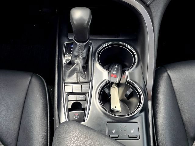 Used 2019 Toyota Camry SE w/ Audio Package FWD image 34