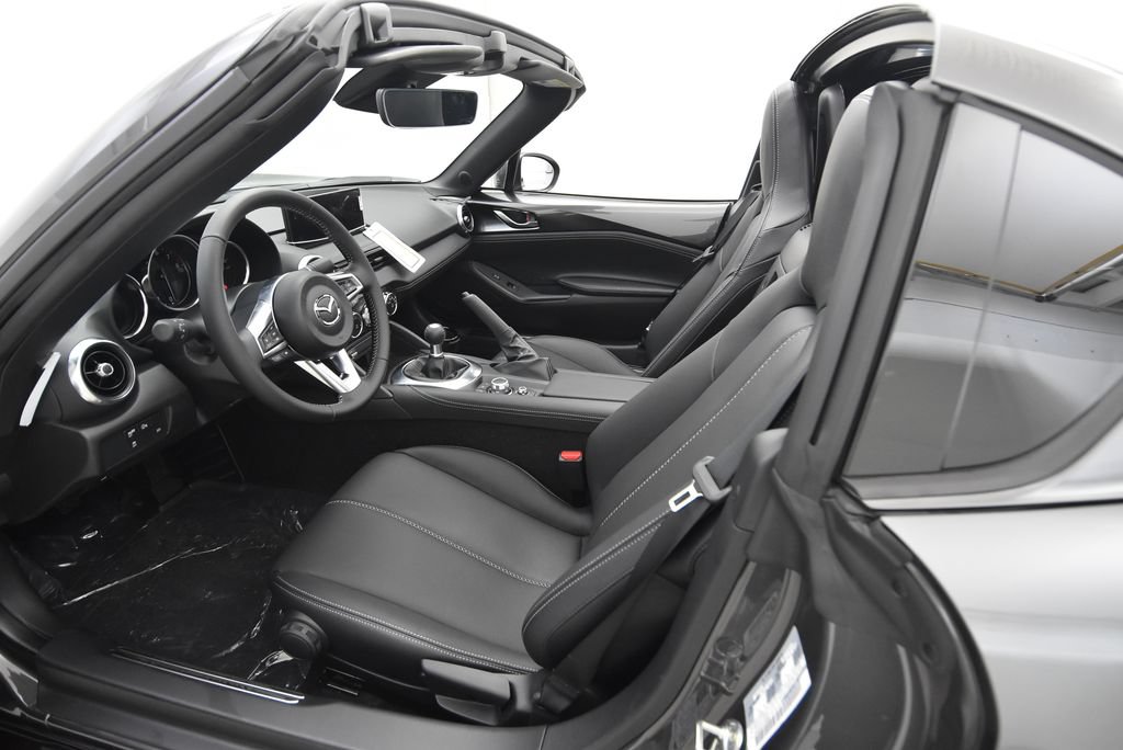 New 2026 MAZDA MX-5 Miata RF Grand Touring w/ Appearance Package RWD image 24