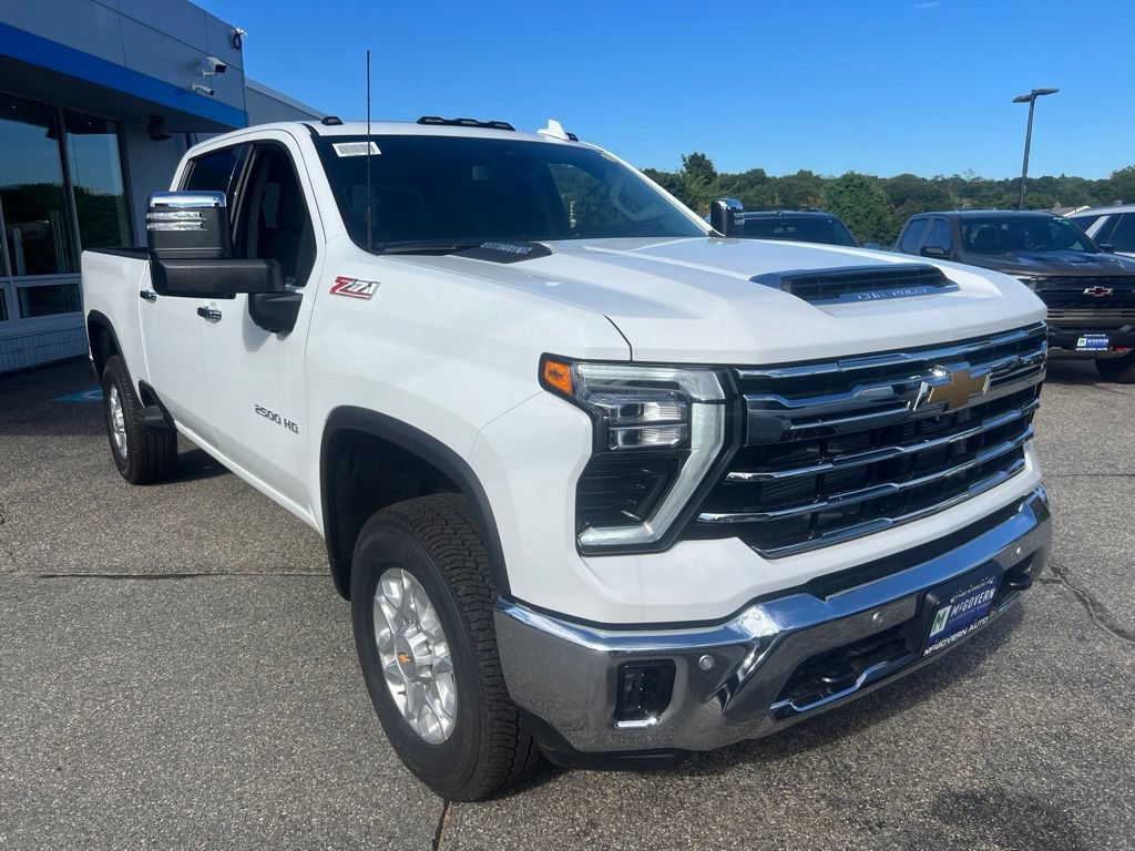 New 2026 Chevrolet Silverado 2500 LTZ w/ LTZ Convenience Package AWD/4WD image 5