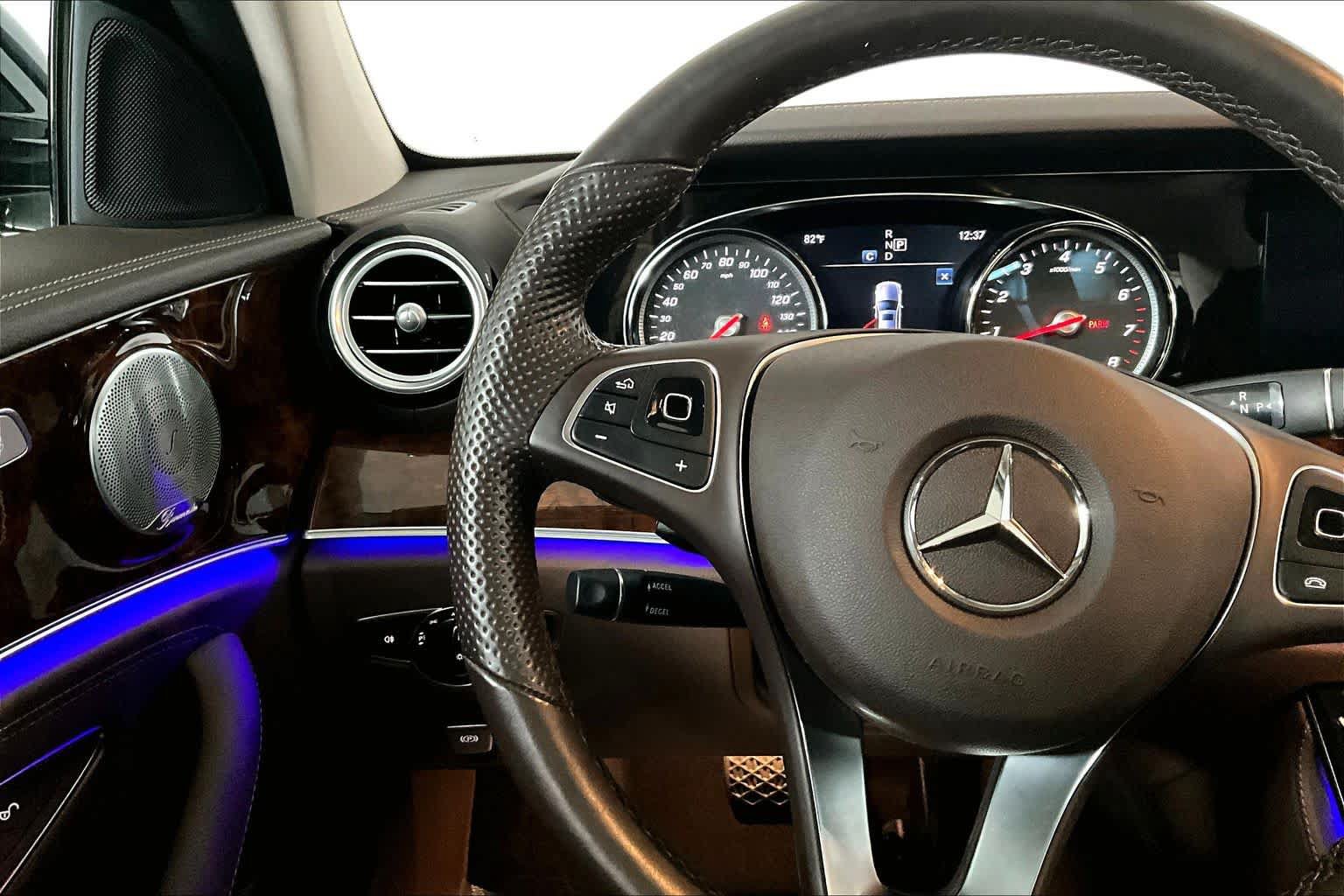 Used 2018 Mercedes-Benz E 400 4MATIC Sedan image 24