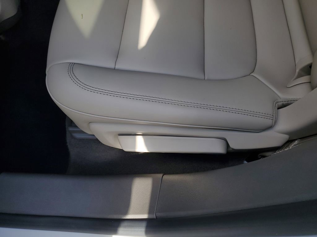 Used 2024 Lincoln Corsair FWD image 13