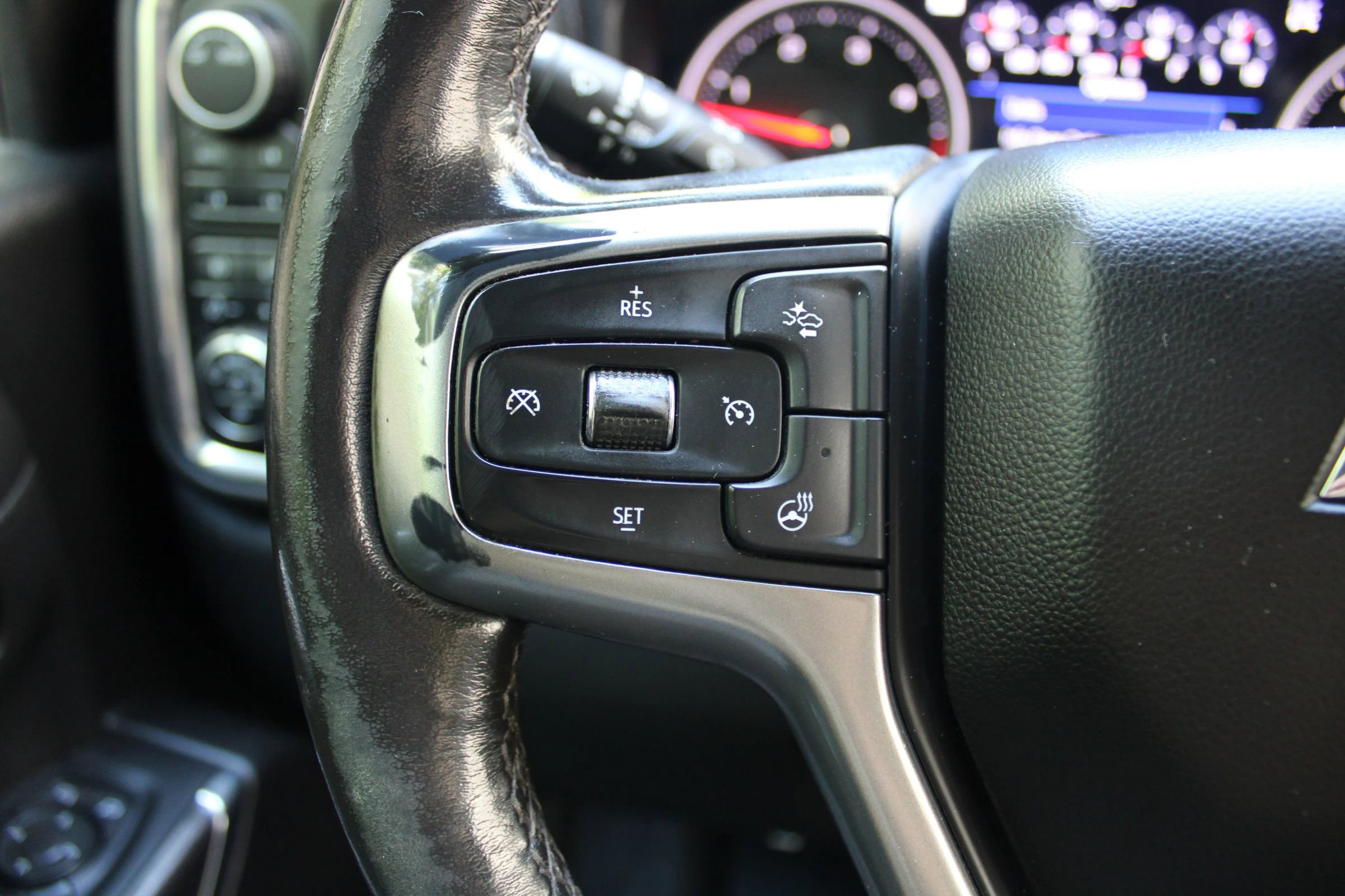 Used 2022 Chevrolet Silverado 2500 LTZ w/ LTZ Texas Edition AWD/4WD image 9