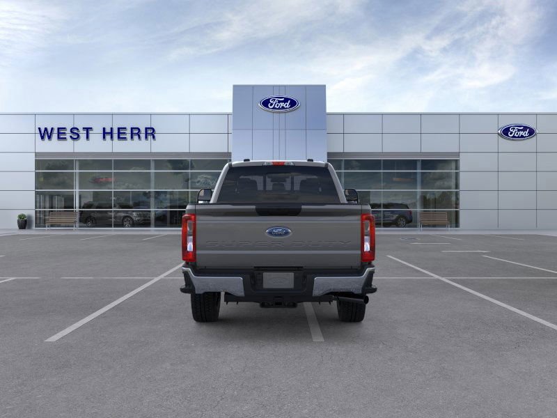 New 2026 Ford F250 XLT w/ FX4 Off-Road Package image 5