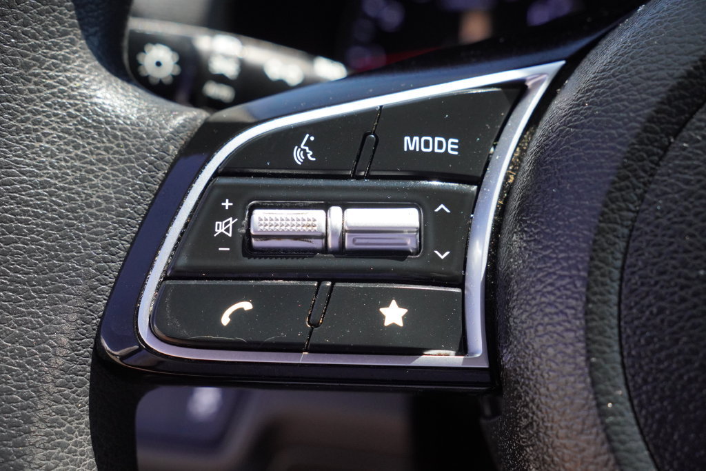 Used 2024 Kia Forte LXS w/ LXS Technology Package FWD image 21