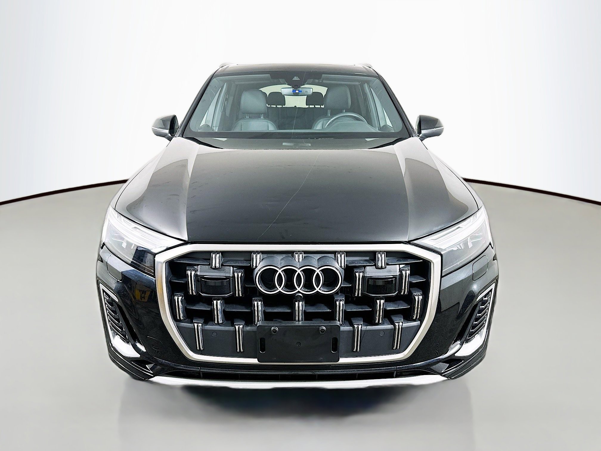 Certified 2025 Audi Q7 3.0T Premium Plus image 2