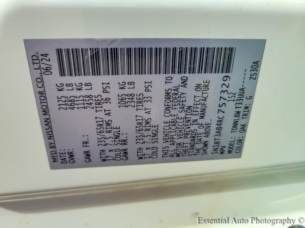 Used 2024 Nissan Rogue S image 25