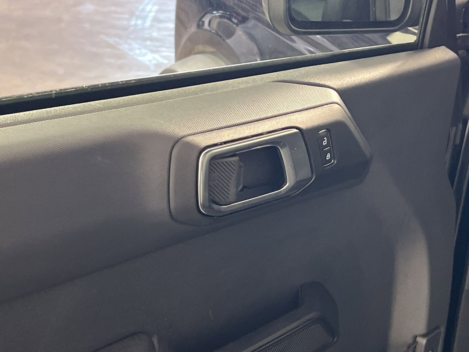 Used 2025 Ford Bronco Big Bend image 16