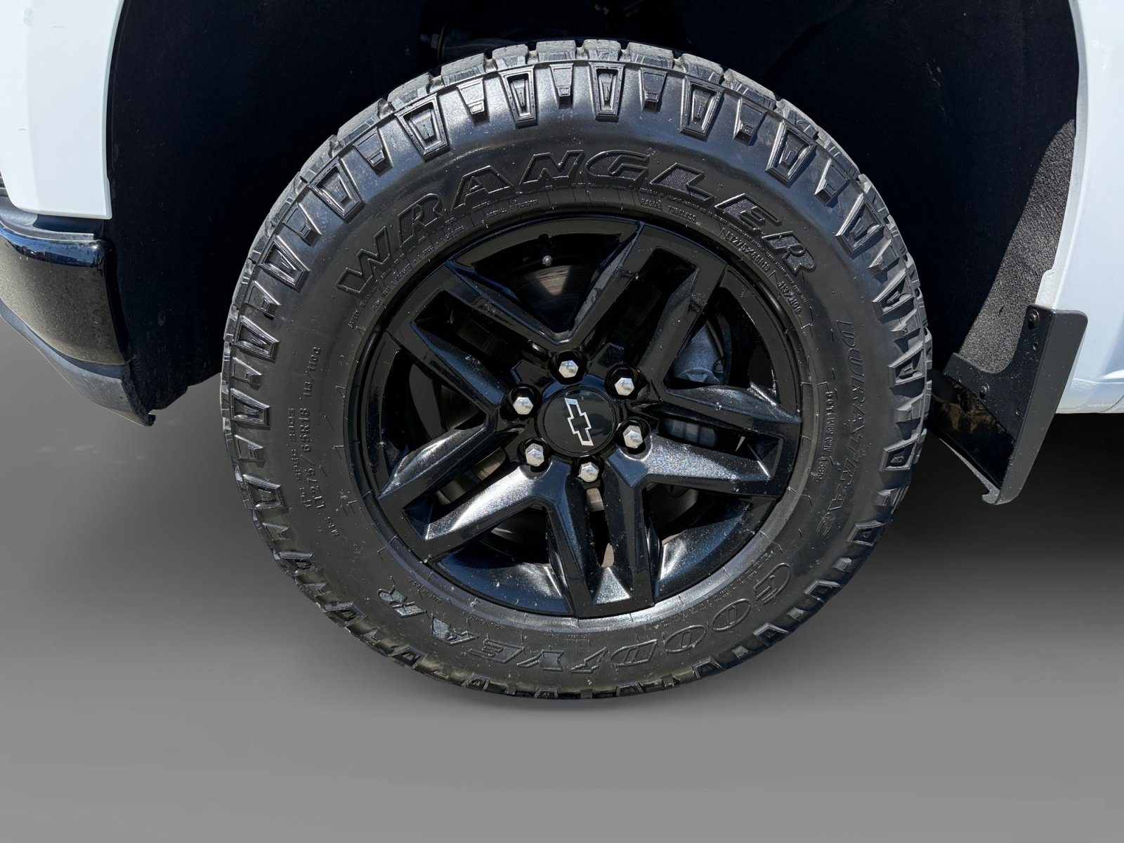 Used 2020 Chevrolet Silverado 1500 LT Trail Boss w/ Convenience Package AWD/4WD image 9