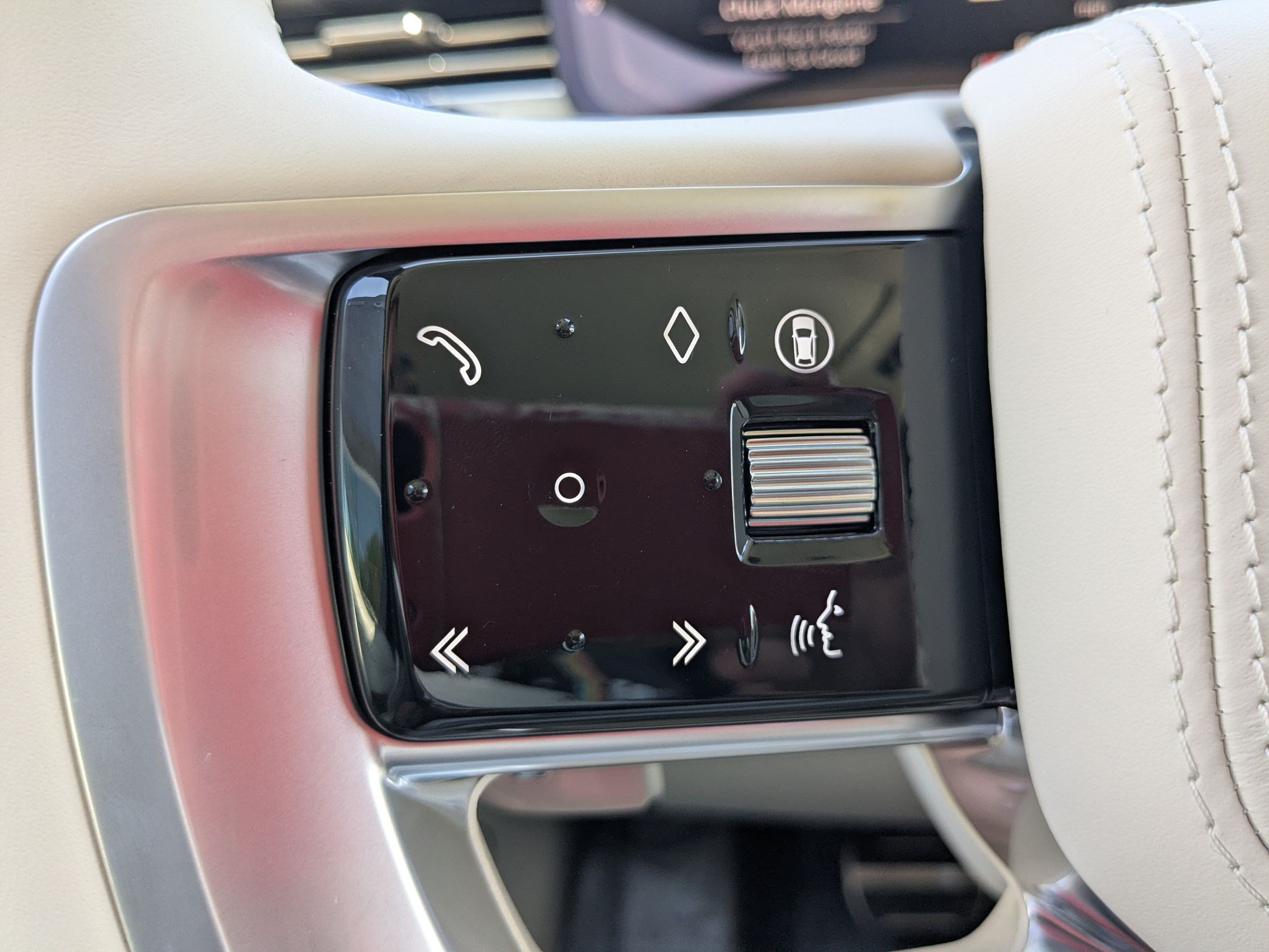 New 2026 Land Rover Range Rover SE AWD/4WD image 17