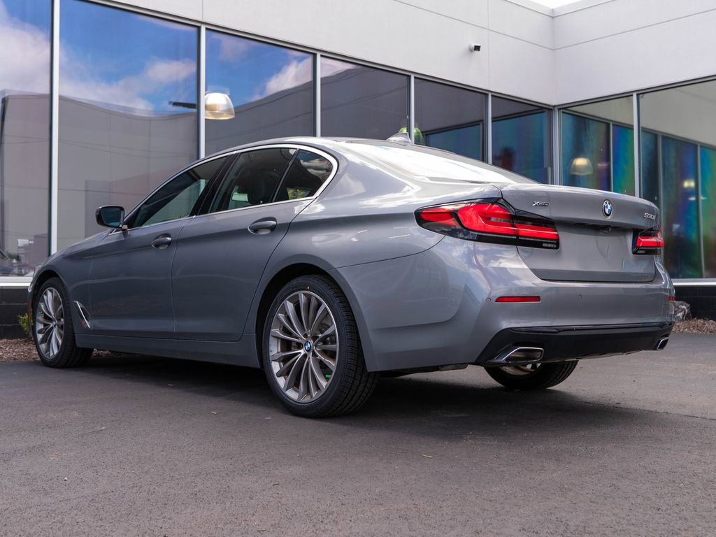 Used 2023 BMW 530i xDrive w/ Convenience Package AWD/4WD image 7