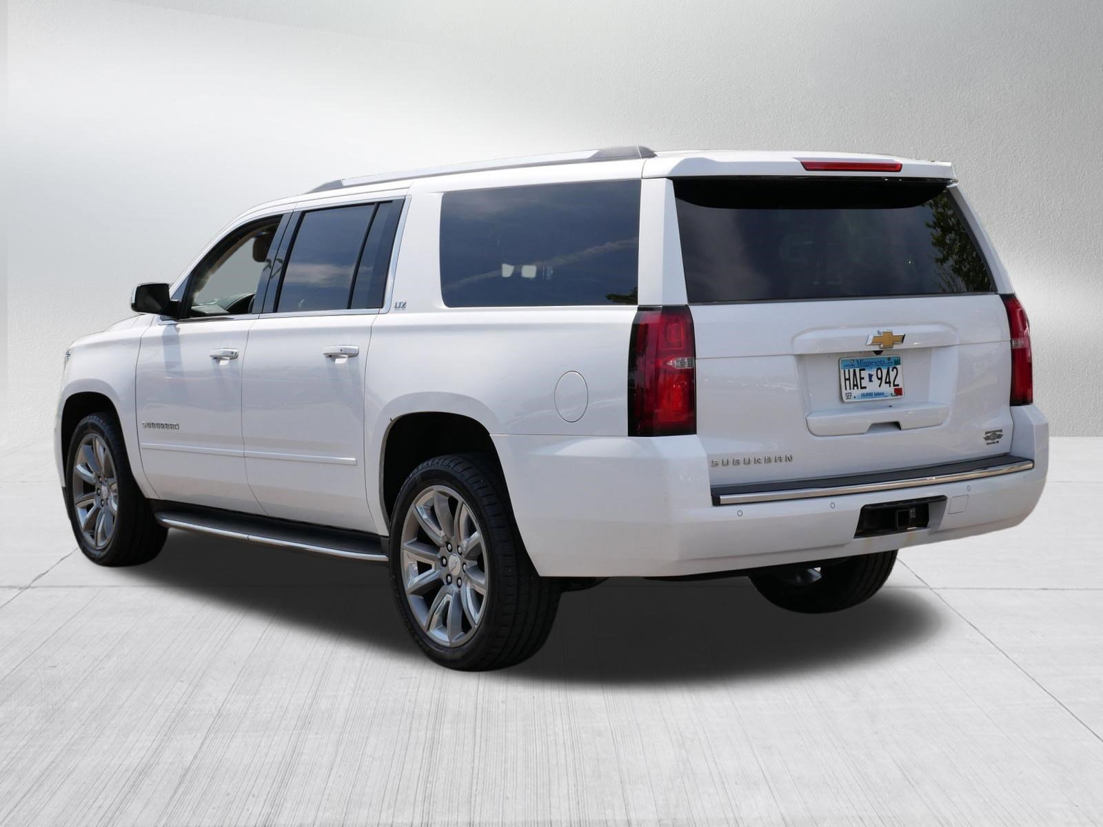 Used 2016 Chevrolet Suburban LTZ AWD/4WD image 5