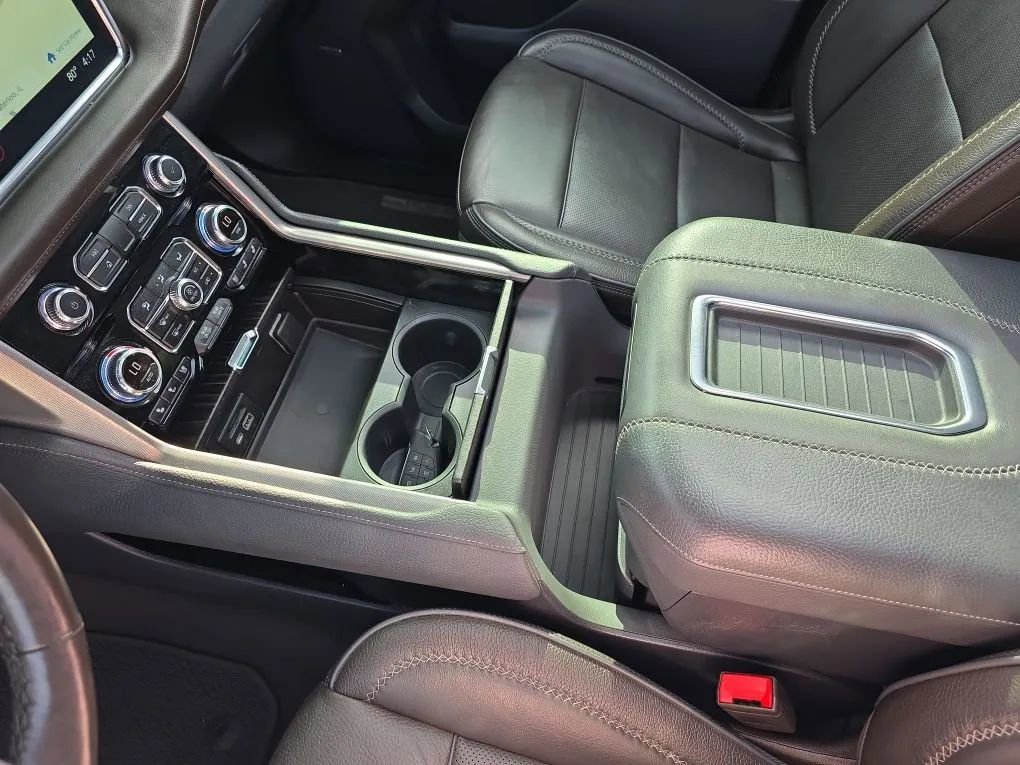 Used 2021 GMC Yukon Denali w/ LPO, Illumination Package image 20