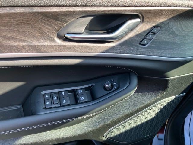 New 2026 Jeep Grand Cherokee Limited AWD/4WD image 10