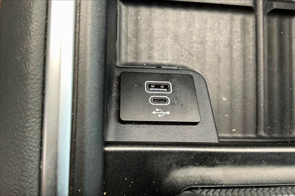 Used 2025 Ford Expedition Max Active RWD image 16