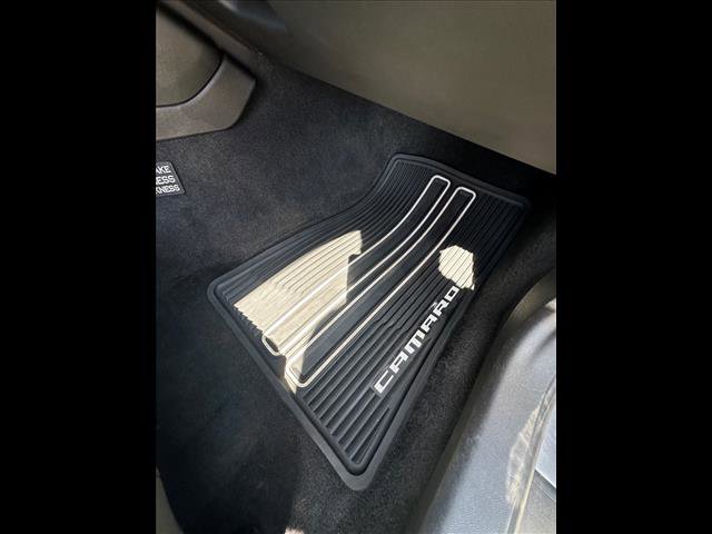 Used 2020 Chevrolet Camaro LT w/ Technology Package image 21