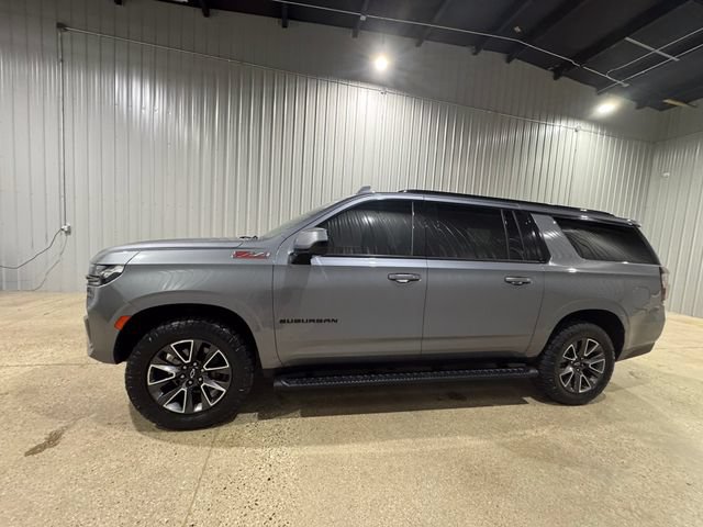 Used 2021 Chevrolet Suburban Z71 AWD/4WD image 2
