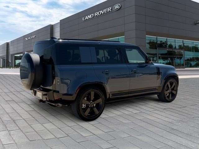 Used 2026 Land Rover Defender 110 X-Dynamic SE AWD/4WD image 5
