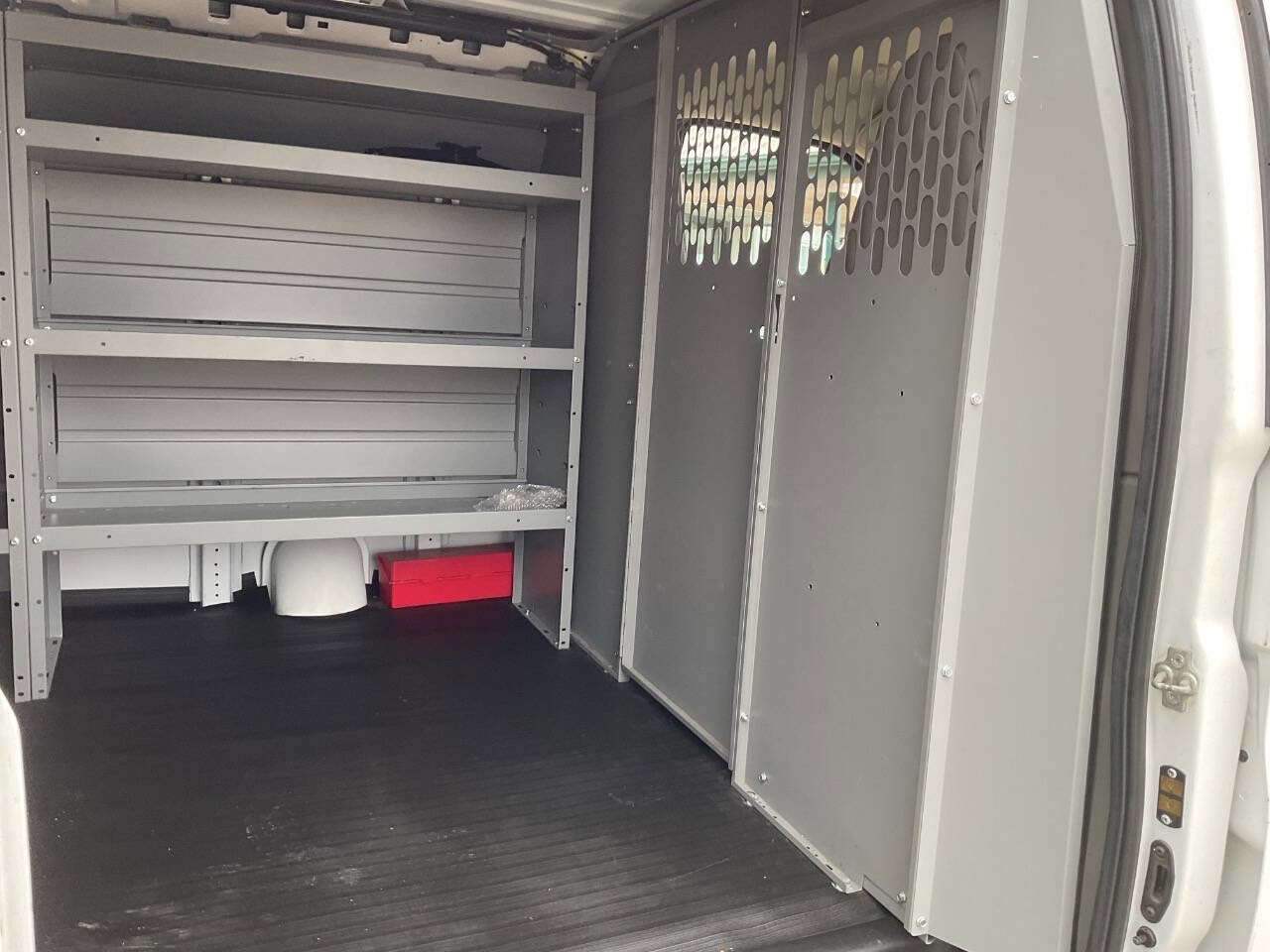 Used 2022 Chevrolet Express 2500 w/ Driver Convenience Package image 17