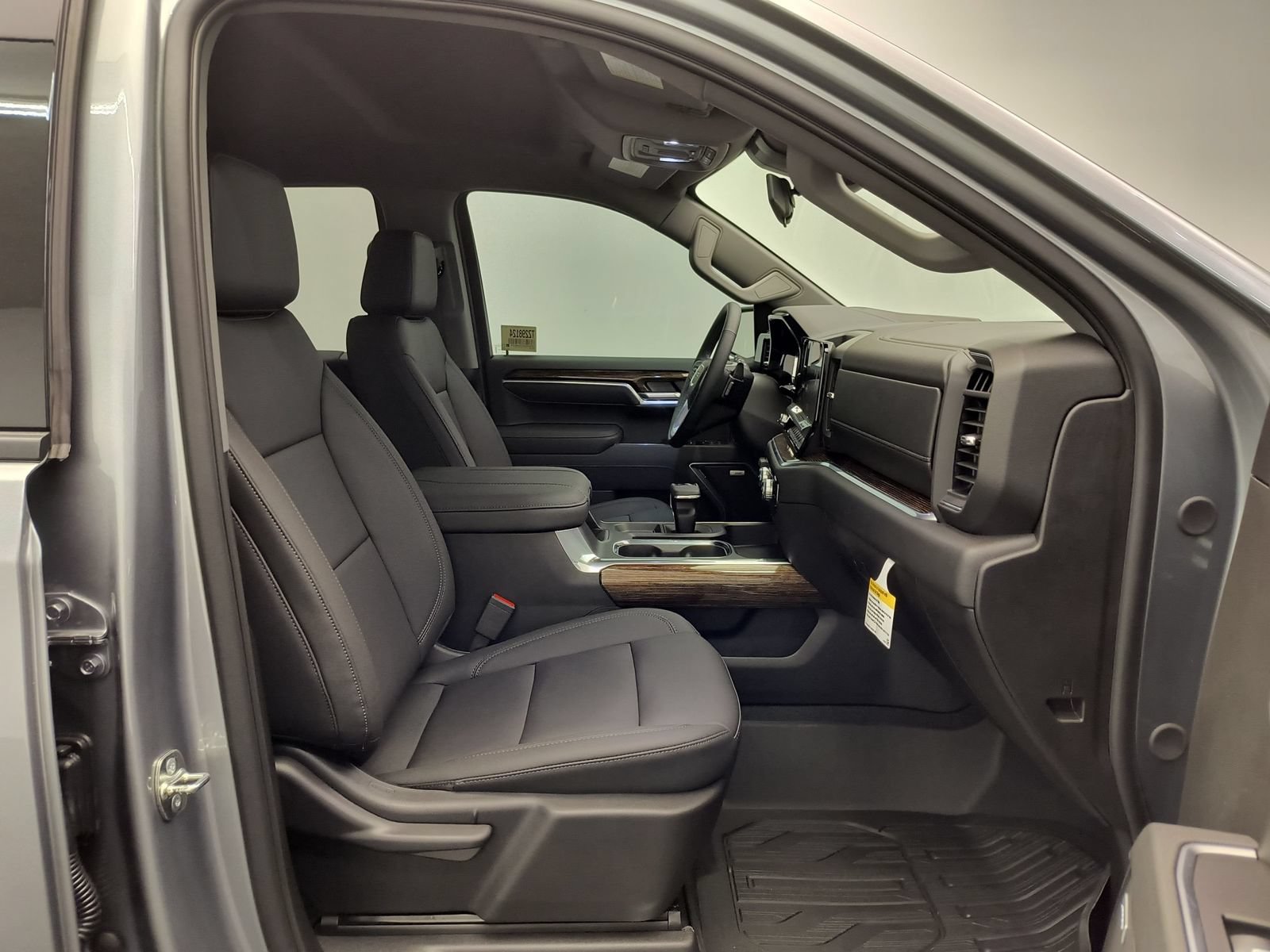 New 2026 GMC Sierra 1500 Elevation w/ Elevation Premium Package AWD/4WD image 29
