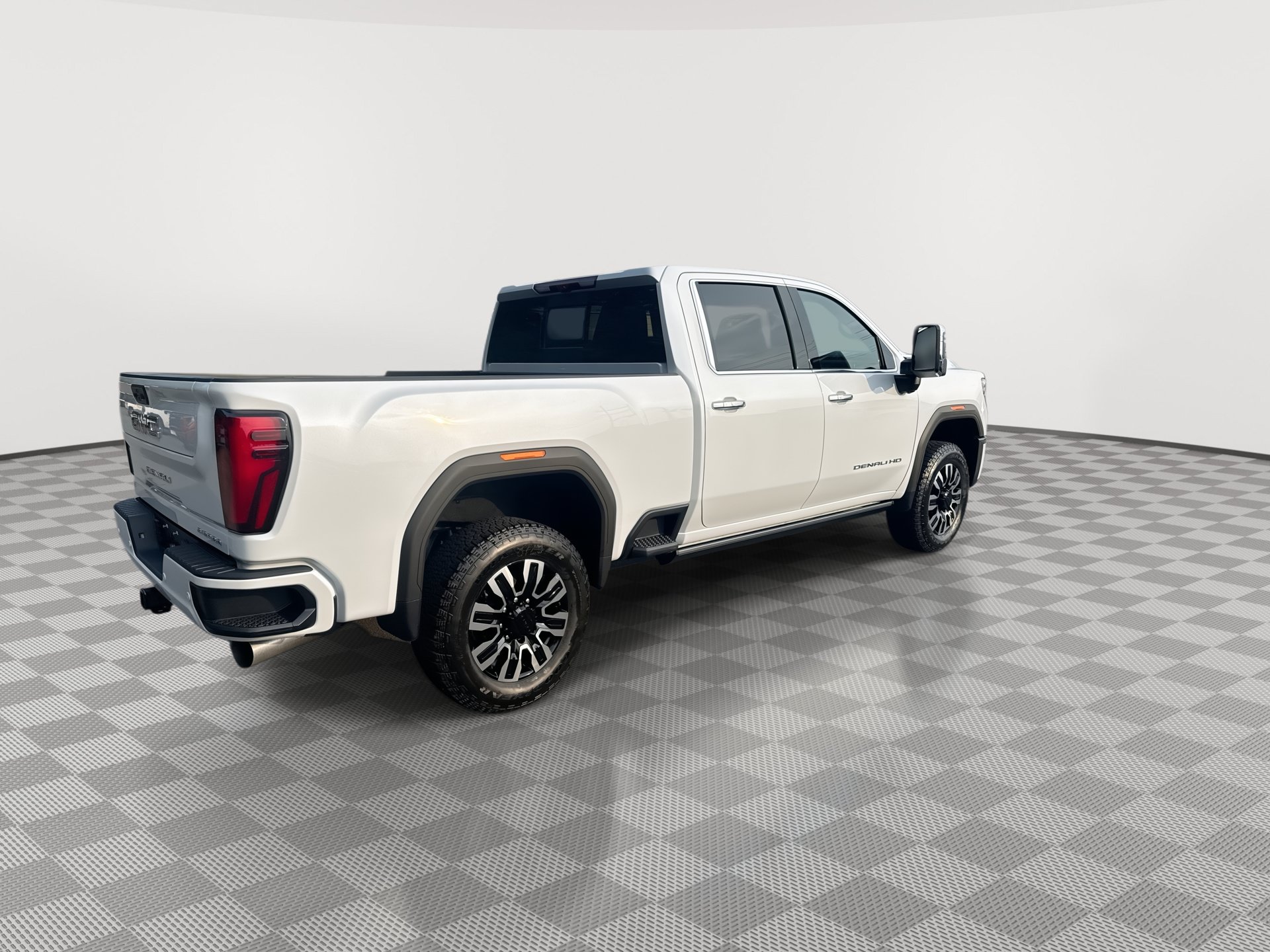 New 2026 GMC Sierra 2500 Denali Ultimate AWD/4WD image 8