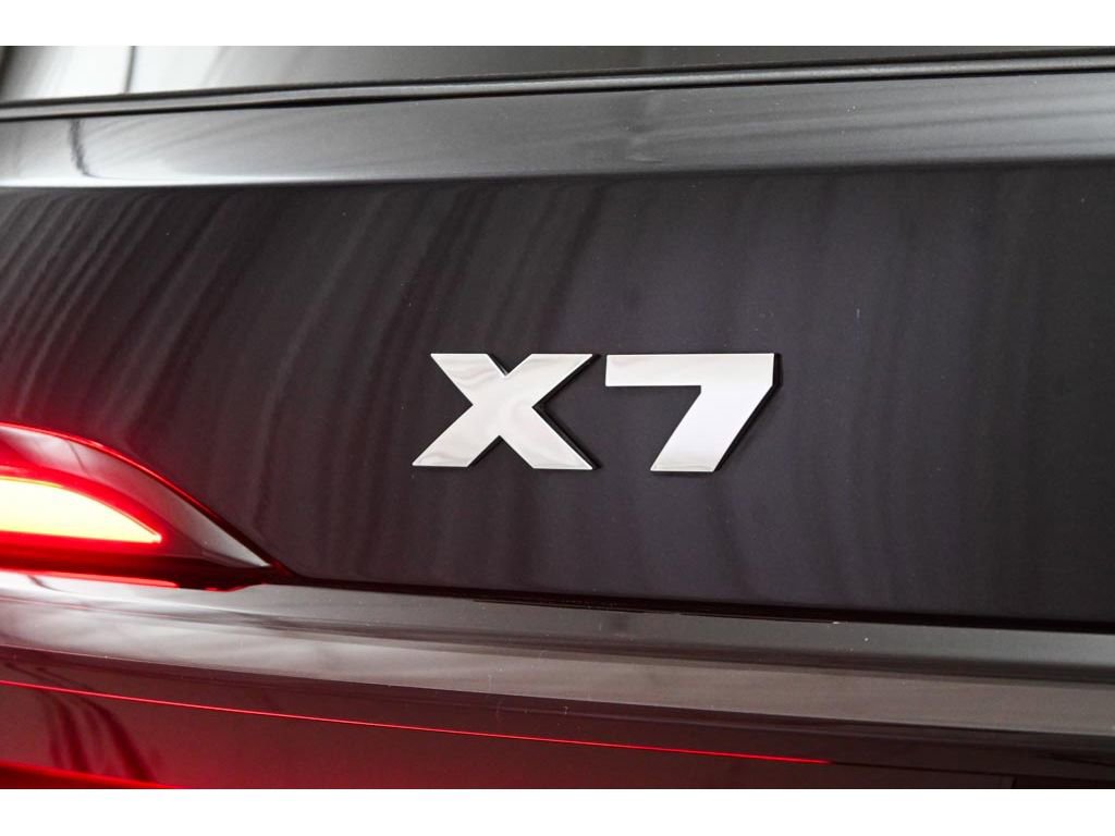 Used 2025 BMW X7 M60i AWD/4WD image 78
