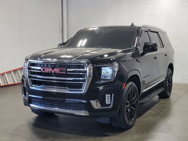 Used 2023 GMC Yukon SLT w/ SLT Luxury Package AWD/4WD image 2