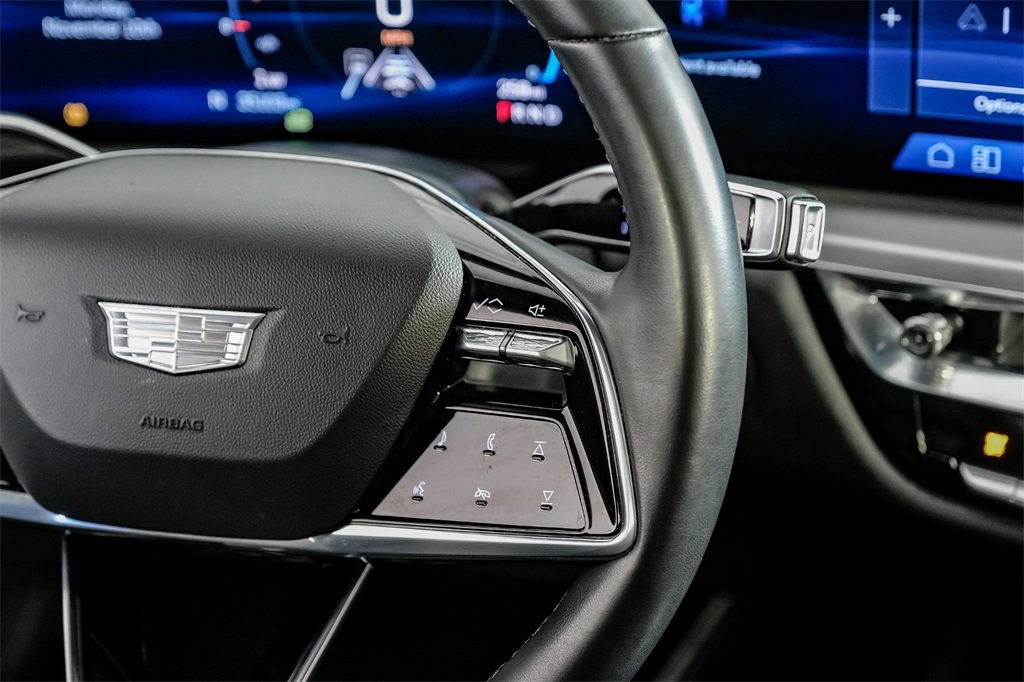 Used 2024 Cadillac Lyriq Luxury image 17