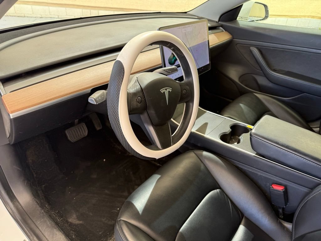 Used 2020 Tesla Model 3 Standard Range Plus RWD image 12