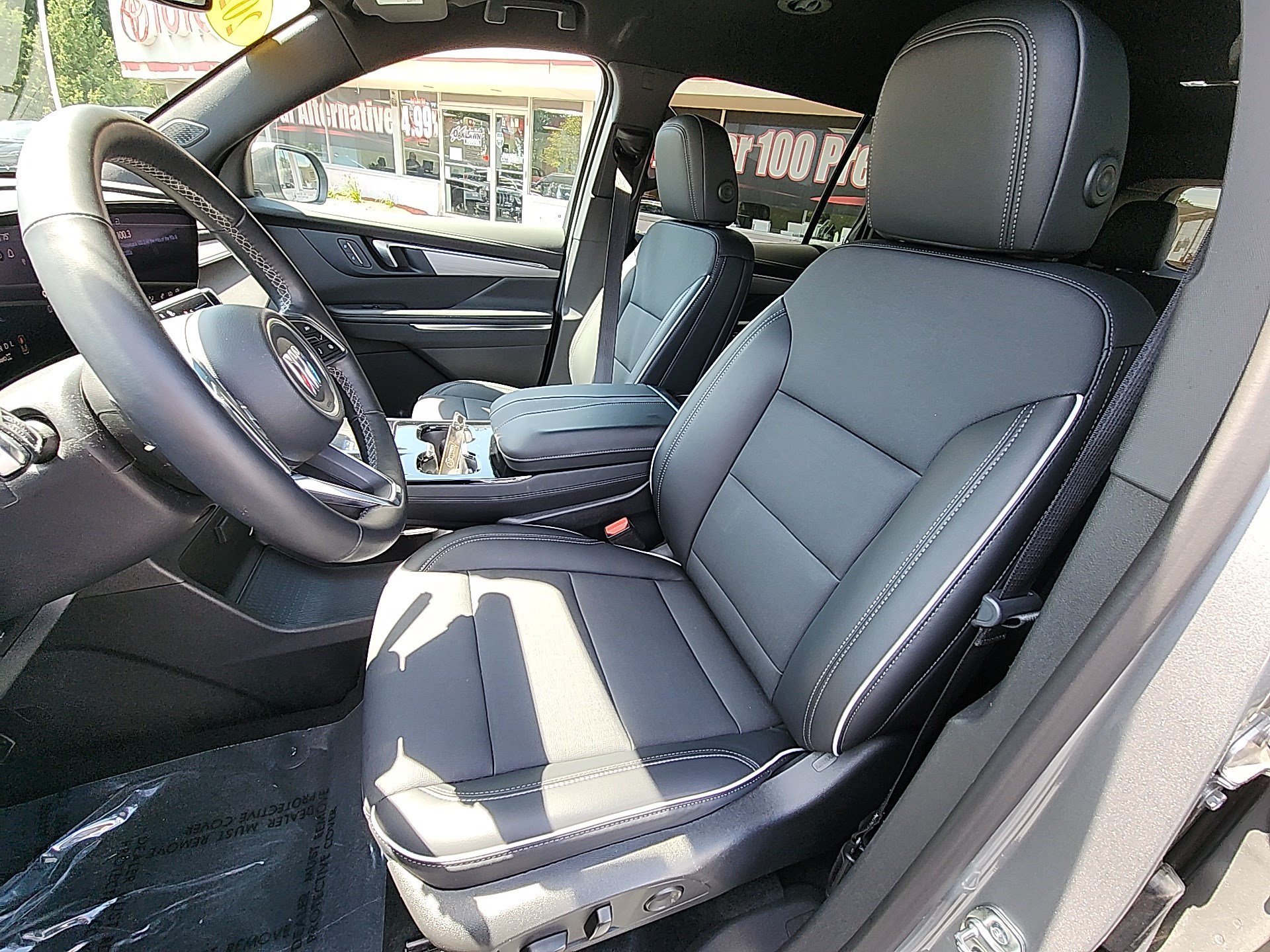 Used 2026 Buick Enclave Preferred AWD/4WD image 19