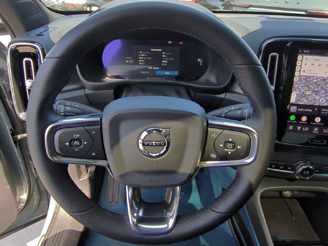 Used 2023 Volvo C40 P8 Recharge Ultimate AWD/4WD image 17