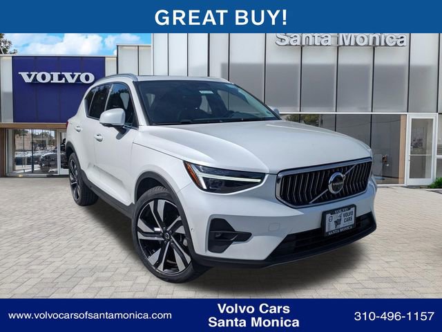 Certified 2023 Volvo XC40 B5 Ultimate w/ Climate Package